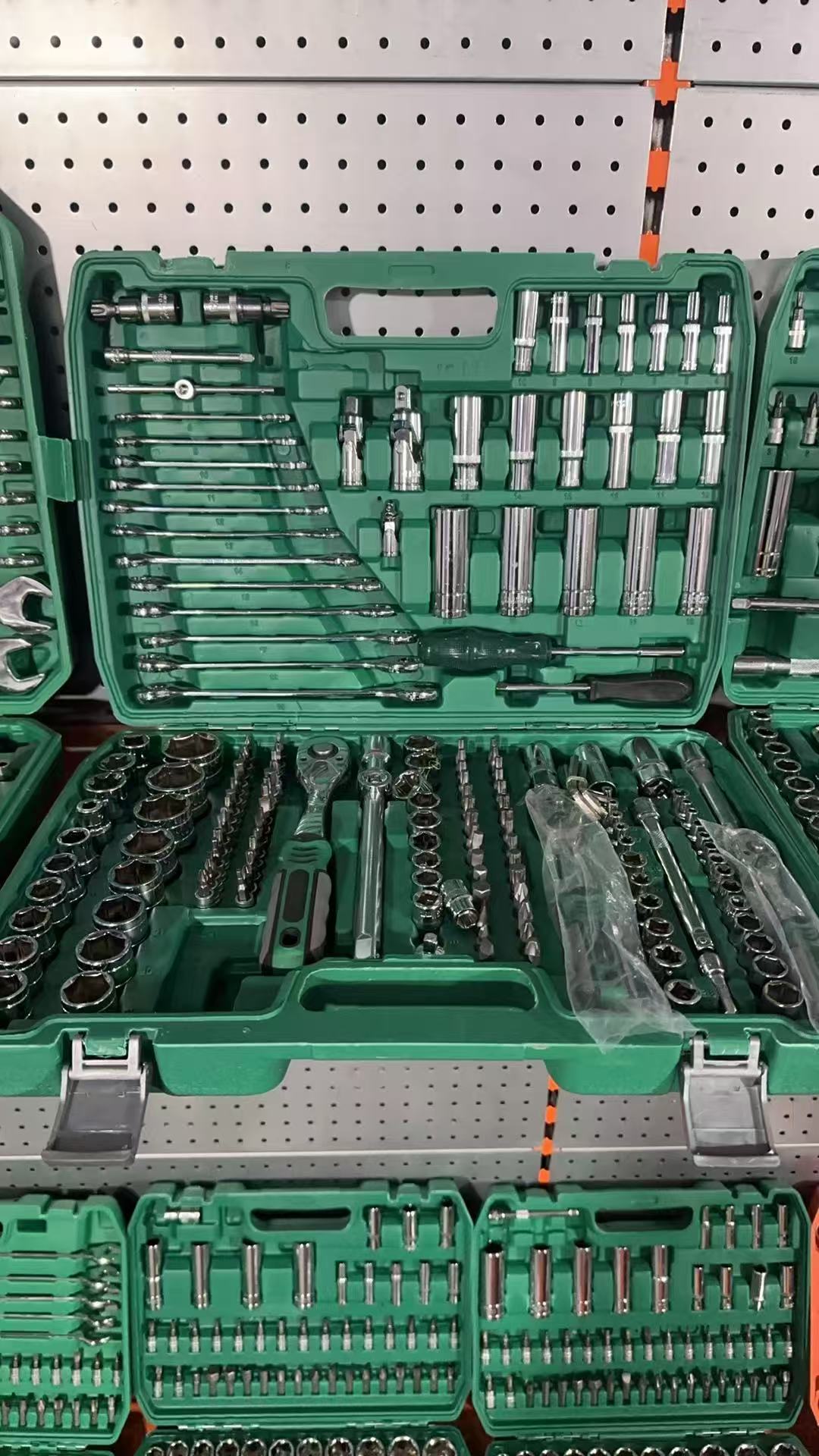 216-Piece DIY Auto Repair Tool - Power Tools Diy review and price