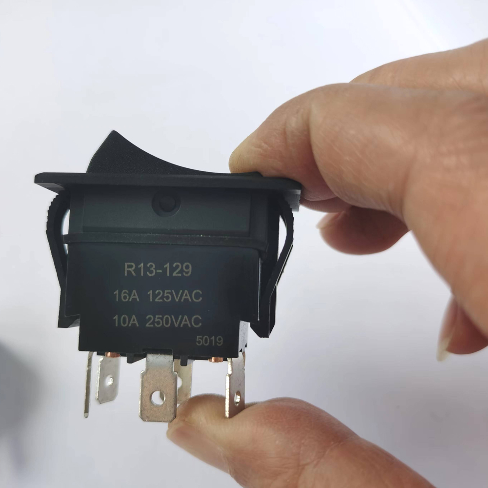 R13-129 4Pin 6Pins 125/250V 16 - Power Tools In Electrical review and price
