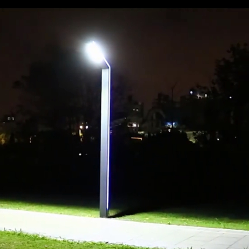 Garden Pillar Light Solar Powe - Power Tools Zones review and price